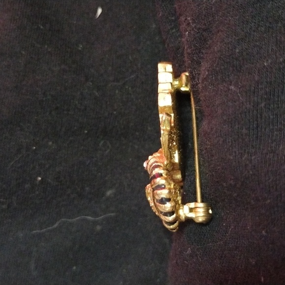 Dragon fly and a honeycomb bee brooch - Picture 4 of 7